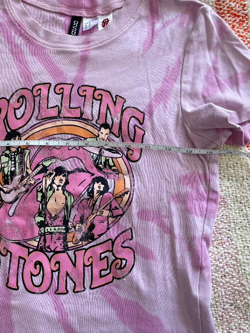 H&M Divided Pink Tie-Dye Graphic Shirt Rolling Stones - Picture 5 of 6
